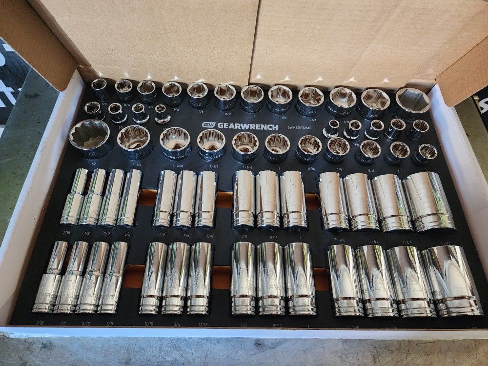 0174- GEARWRENCH 60-Piece 1/2” Drive Master Socket Set – SAE / Juego de dados SAE 60 piezas