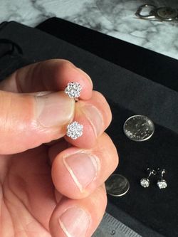 Flower shape Silver studs earrings women’s