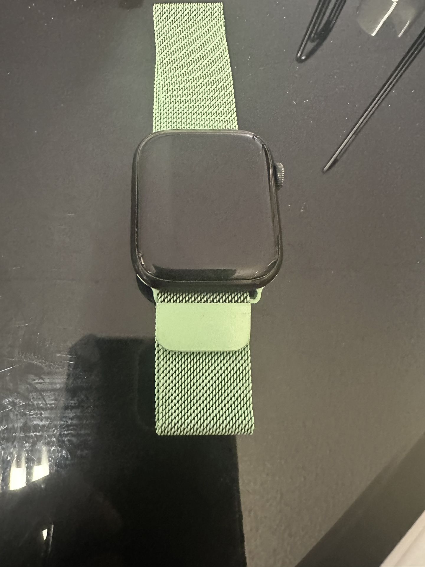 Used Apple Watch Series 7 (45mm)