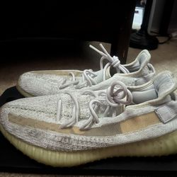 Adidas Yeezy Boost  350  V2 Cloud White 