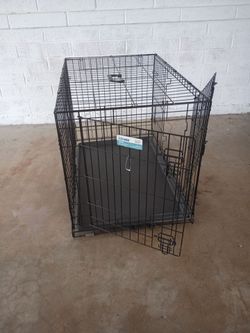 Medium Dog Cage $25
