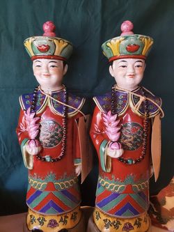 Emperor Qianlong Statues