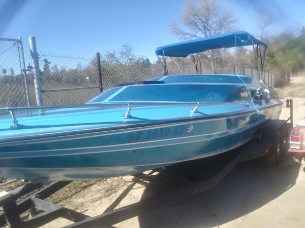 Cigarette boat for sale and a trailer for Sale in Ramona ...