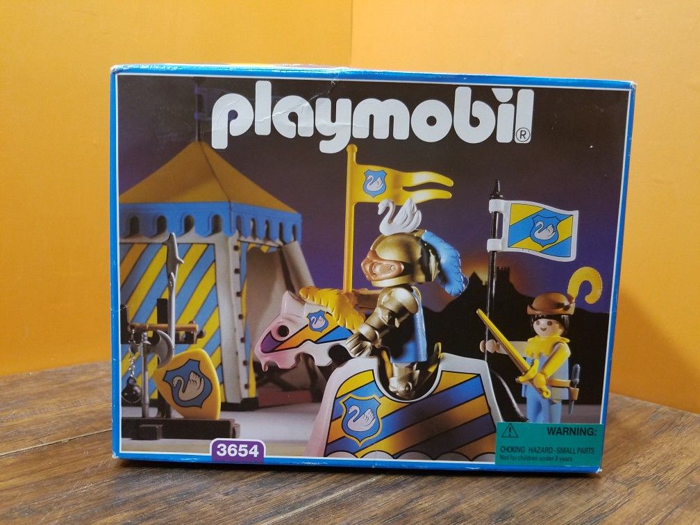 Vintage playmobil knight tournament 3654 Lego NEW