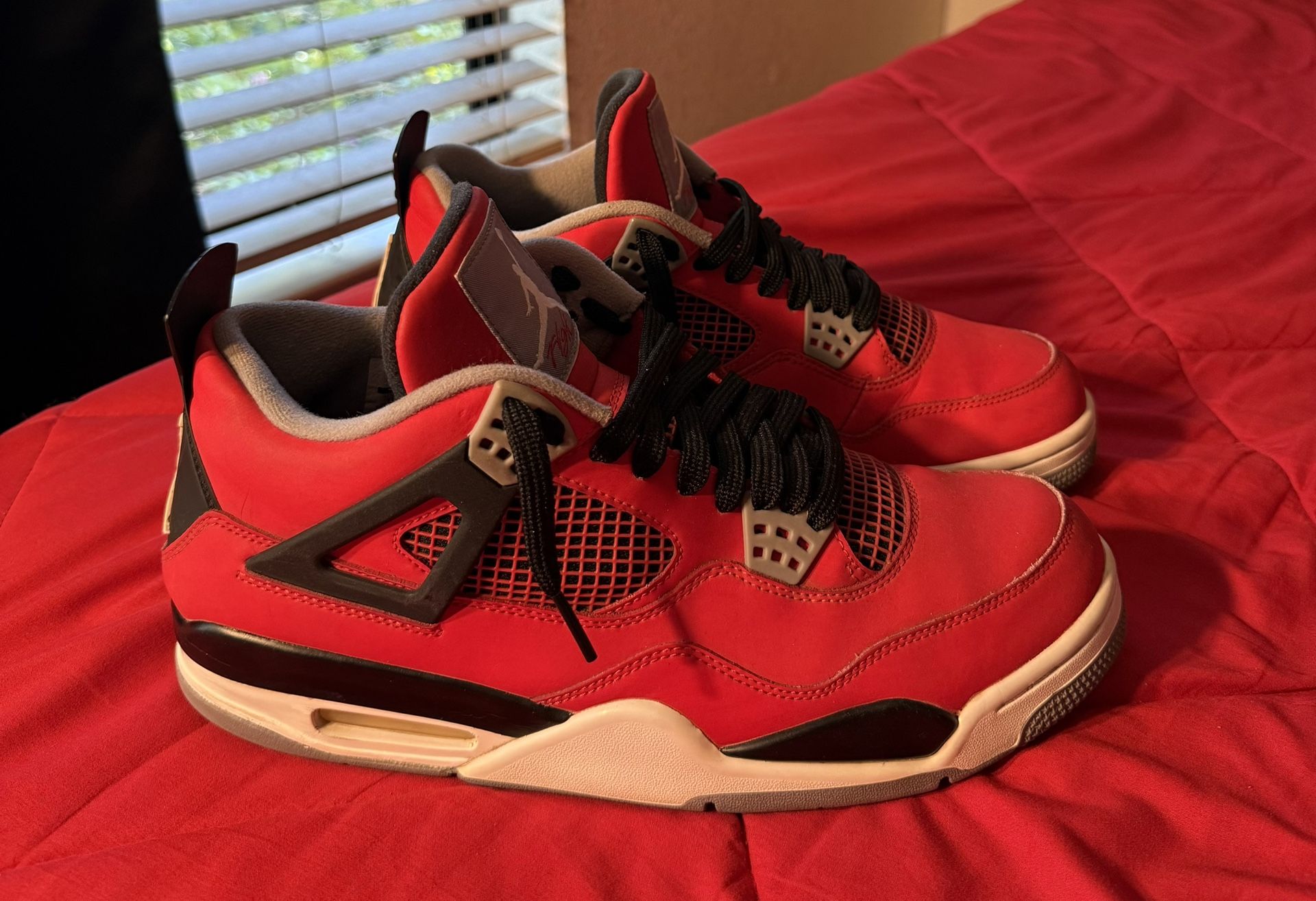 Nike Air Jordan 4