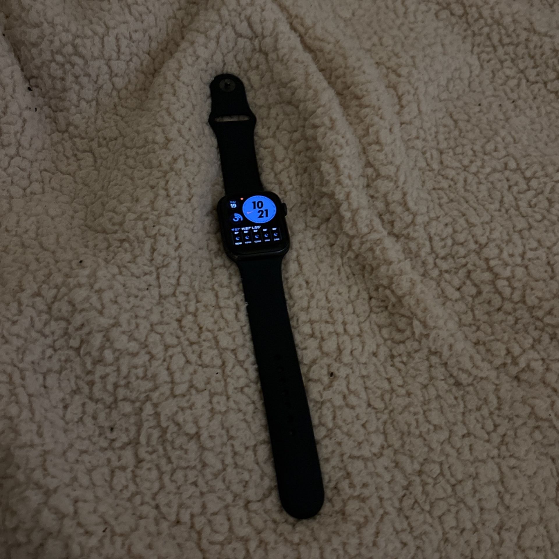 Apple Watch SE