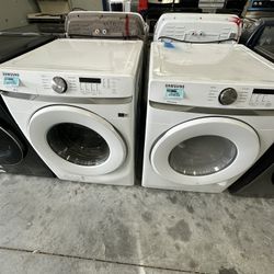 Samsung New Scratch & dent Washer & dryer Stackable 