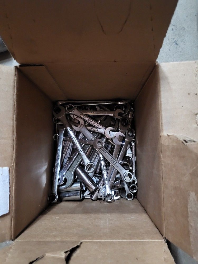 Random SAE Wrenches And Couple Of Sockets
