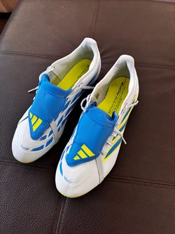 Predator Club Fold-over Tounge Firm Ground/ Multi Ground Soccer Cleats