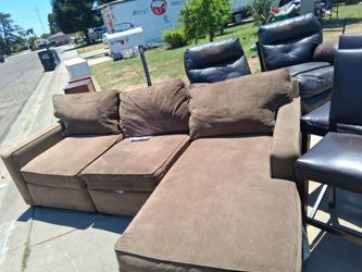 Couch $ 100 or best offer but it's leave today