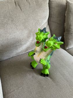 Wild Earth Jumbo 2 Headed Dragon