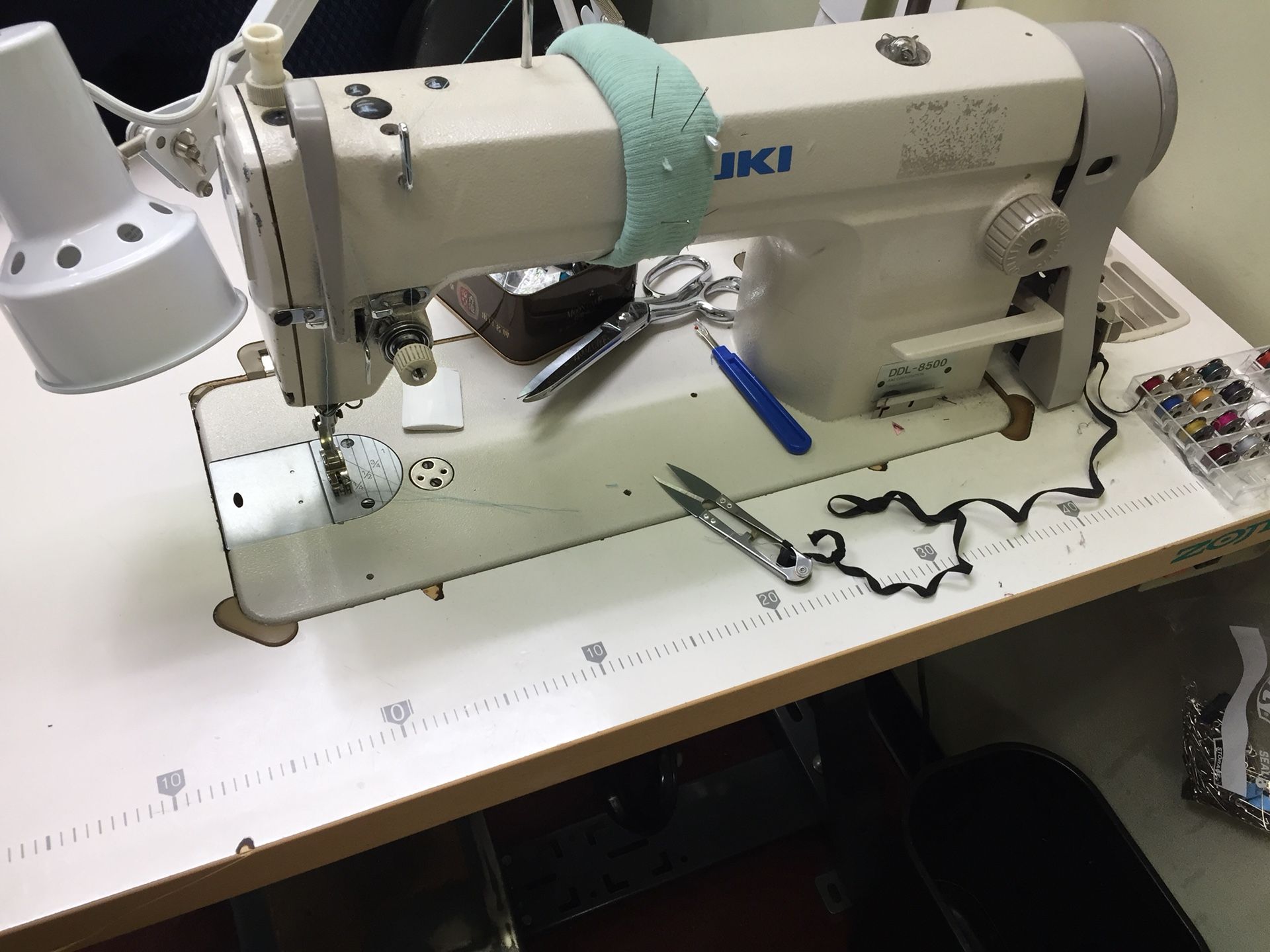 Juki DDL-8700 Sewing Machine & Table