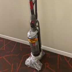 Dyson Vacuum 