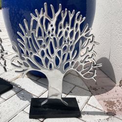 BIG 16” Tall X Almost 13” Wide Tree Of Life Statue $25. Silver Aluminum Metal On Black Wood Base. 2 Art Statue Bookends.  $25 For 1. Or Buy The Pair!