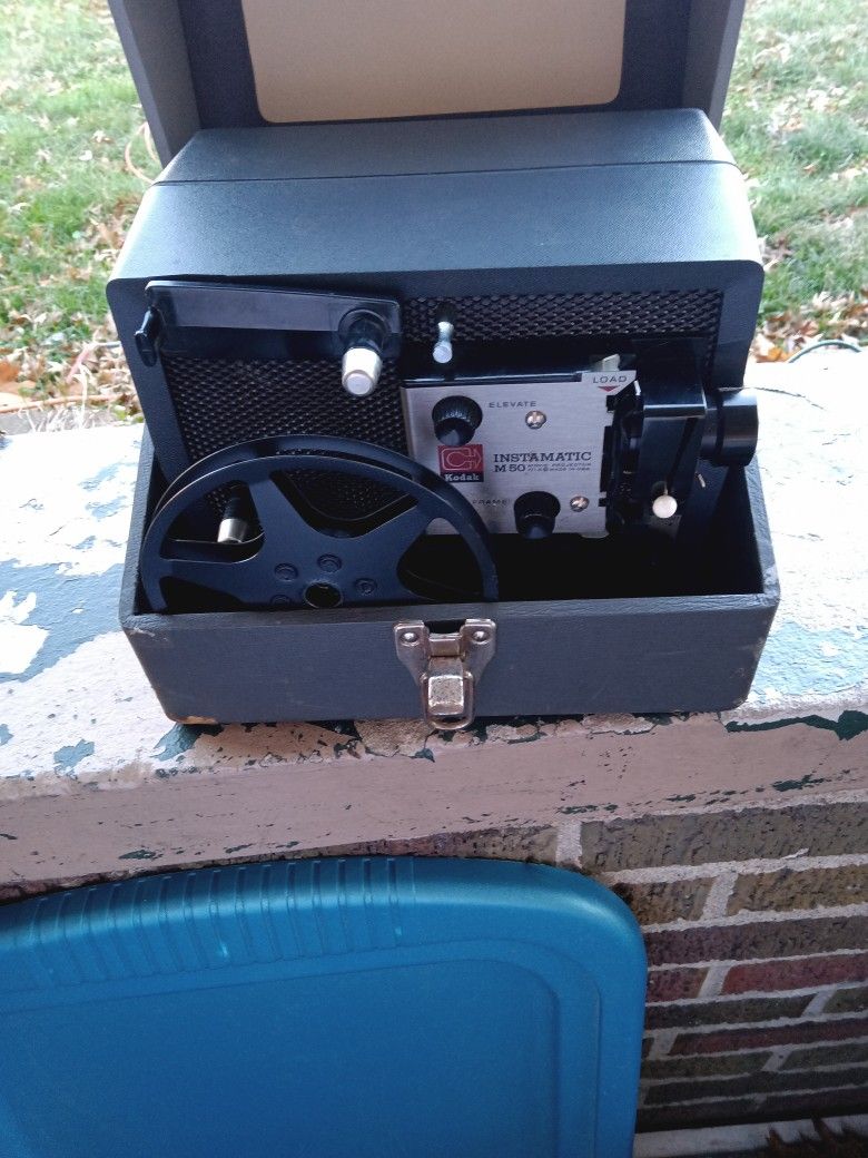 Instamatic M50 projector
