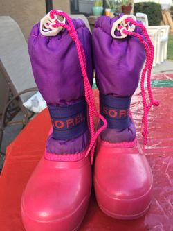 Girls Sorel boots size 13