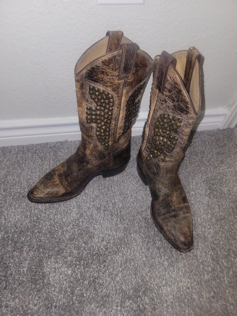 Frye Boots Billy Hammered Antiqued Bronze Stud Style 77587 Crackled Western Cowboy Boots 7.5 