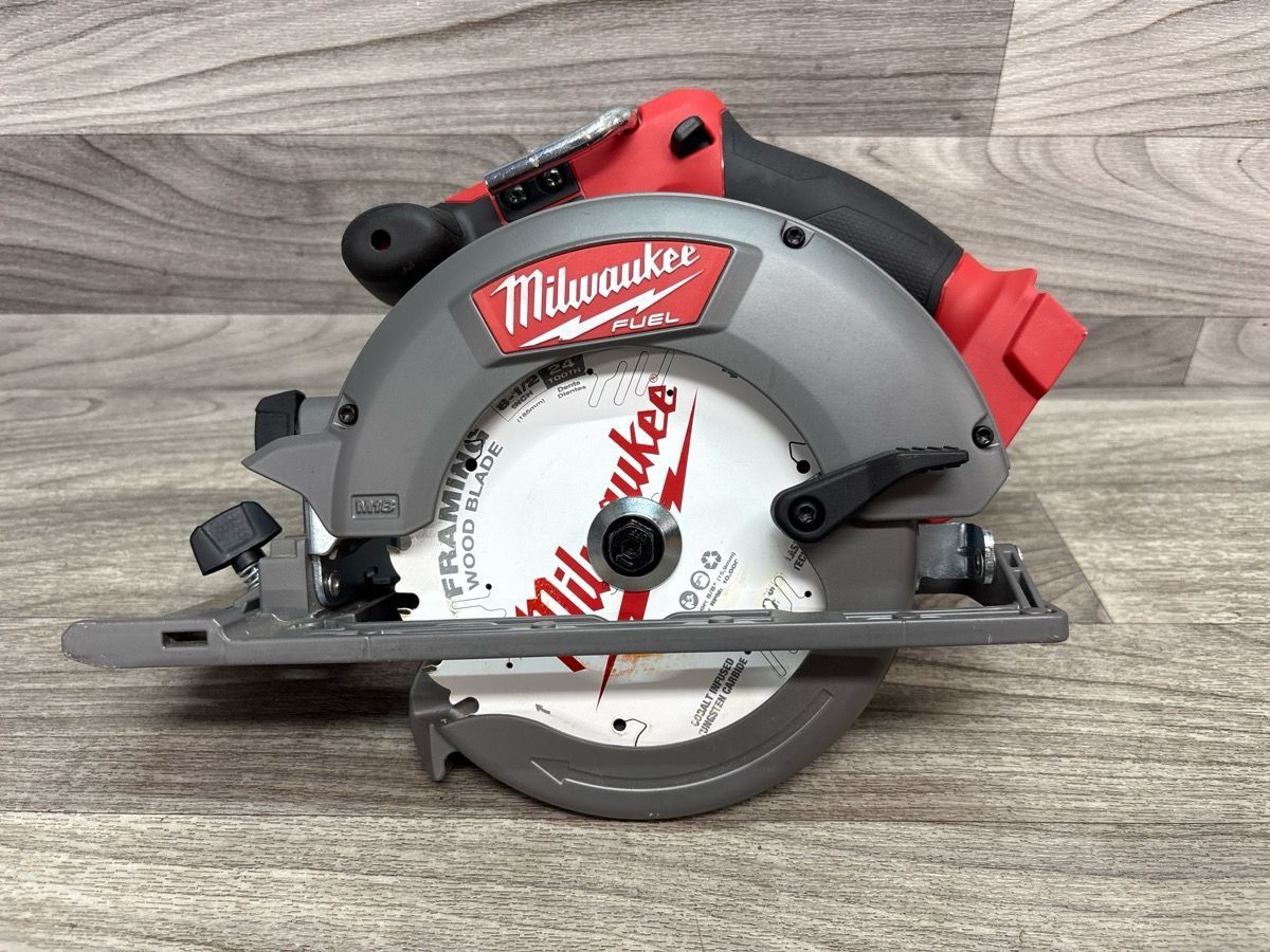 Milwaukee 2730-20 Saw A1D026915