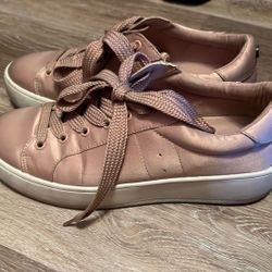 Steve Madden Size 10 Sneakers