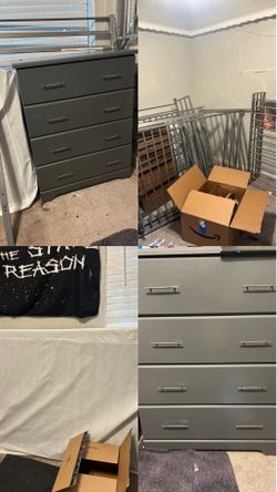 Triple bunk / dressers