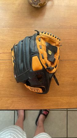Custom Fit Left Handed Wilson Baseball Glove Genuine Leather 11” A2451