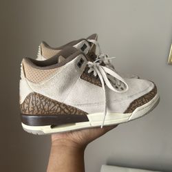 Air Jordan 3 Tan/brown Size 7
