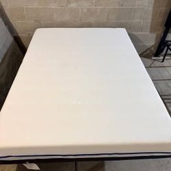 Nectar Kids Memory Foam Mattress | Full Size | Like New