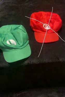 LUIGI  HAT