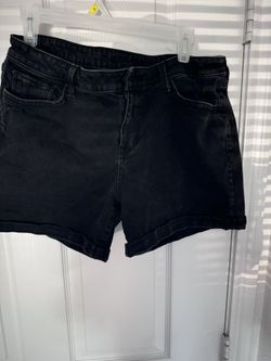 Size 13 Arizona Shorts 