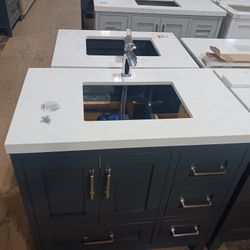 36" Solid Wood Bathroom Vanity with Quartz Top & Sink for $950