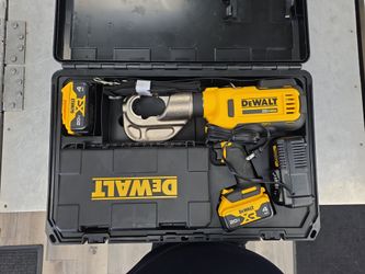 Dewalt DCE300 cable crimping tool