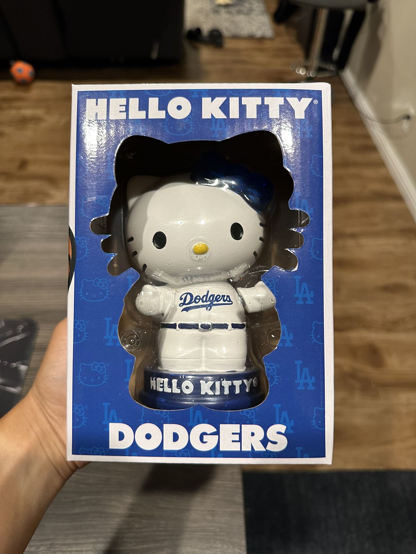 2023 Hello Kitty Bobblehead Dodgers