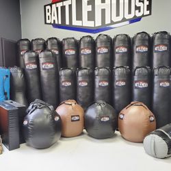PUNCHING BAGS🔹BOXING GLOVES🔹WRIST WRAPS🔹MMA