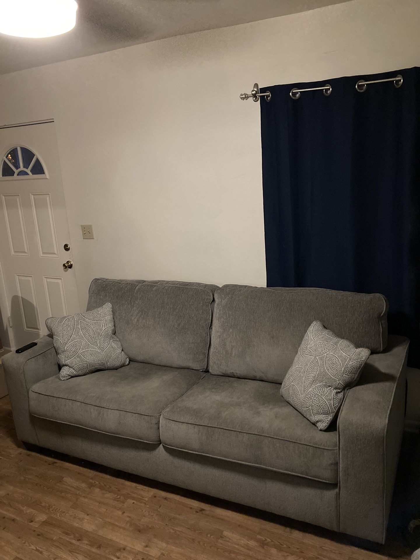 LAST CHANCE: Modern Sofa & Accent Pillows