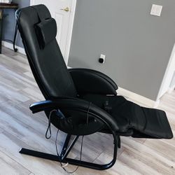💺 Heated Massage Recliner Chair – $45 Excellent condition and fully working!  📍 Pickup near S. Durango & 215 by IKEA, Las Vegas  ✅ Built-in vibratio
