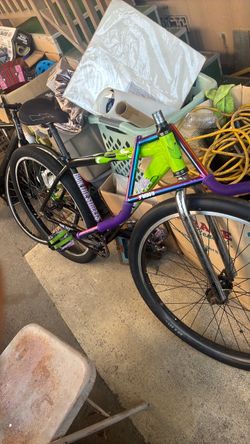 The gon throne bike good condition few scrathes just go no stem