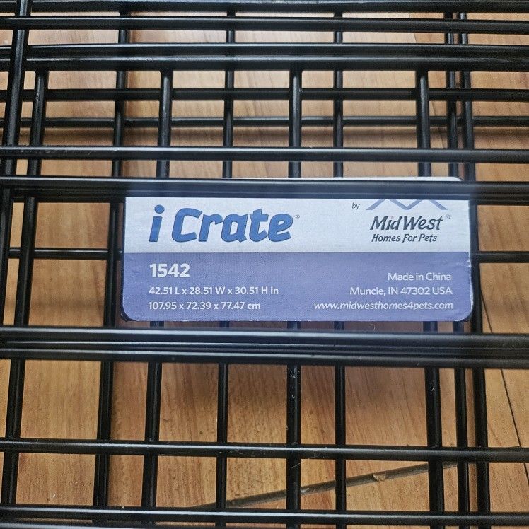 Spacious Large Crate / Cage For A Large Dog