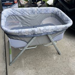 Portable Crib 