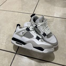 Jordan Retro 4 military black