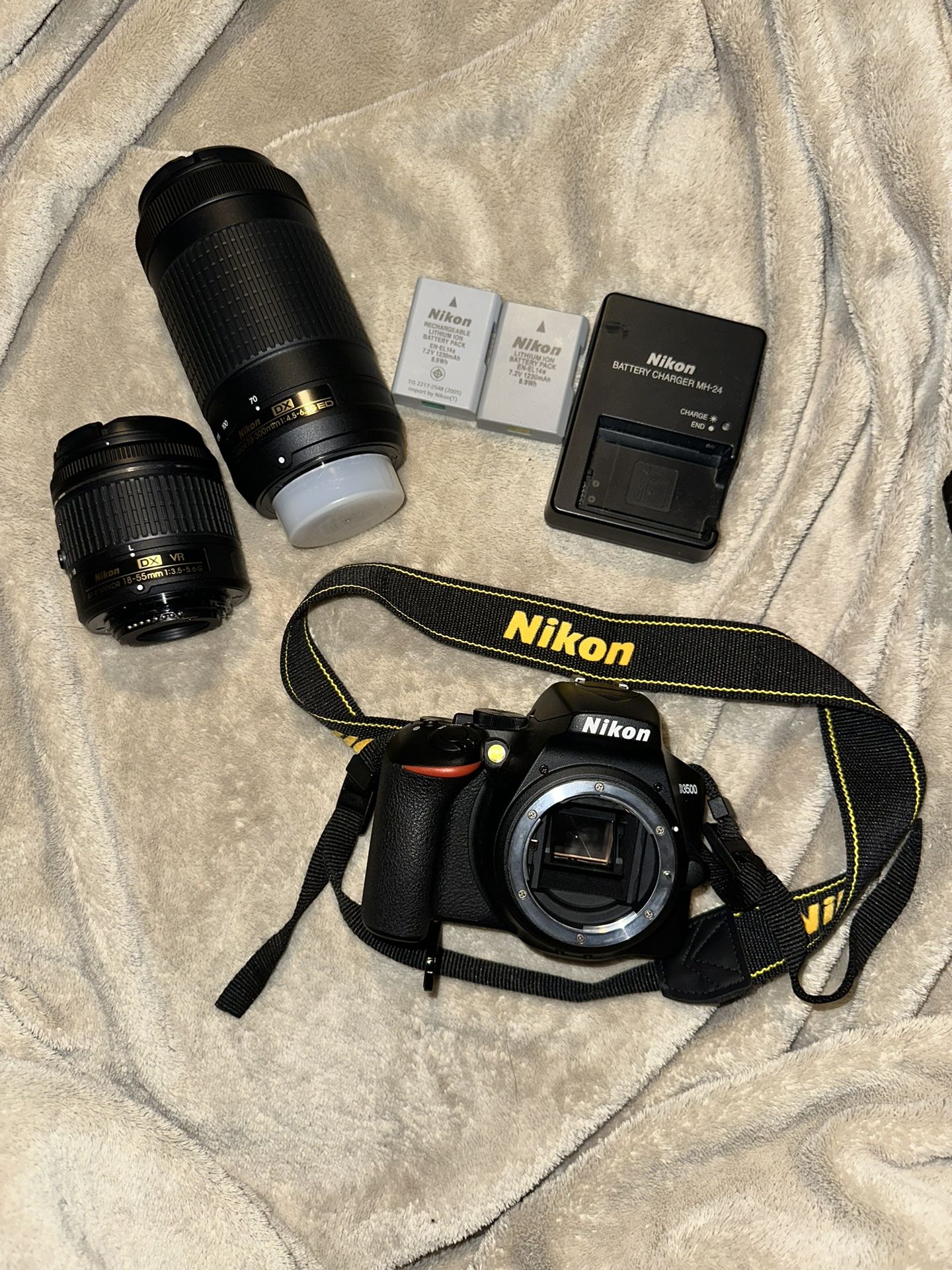 Nikon D3500 Camera