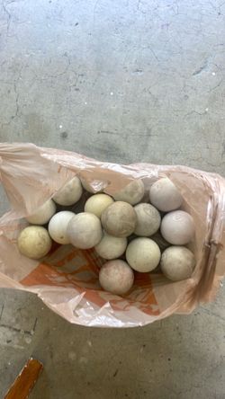 La crosse  balls