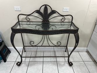 Entryway table