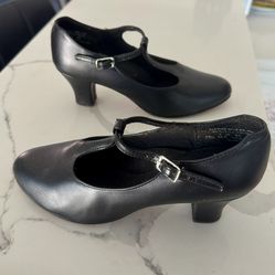 folkloric Shoes