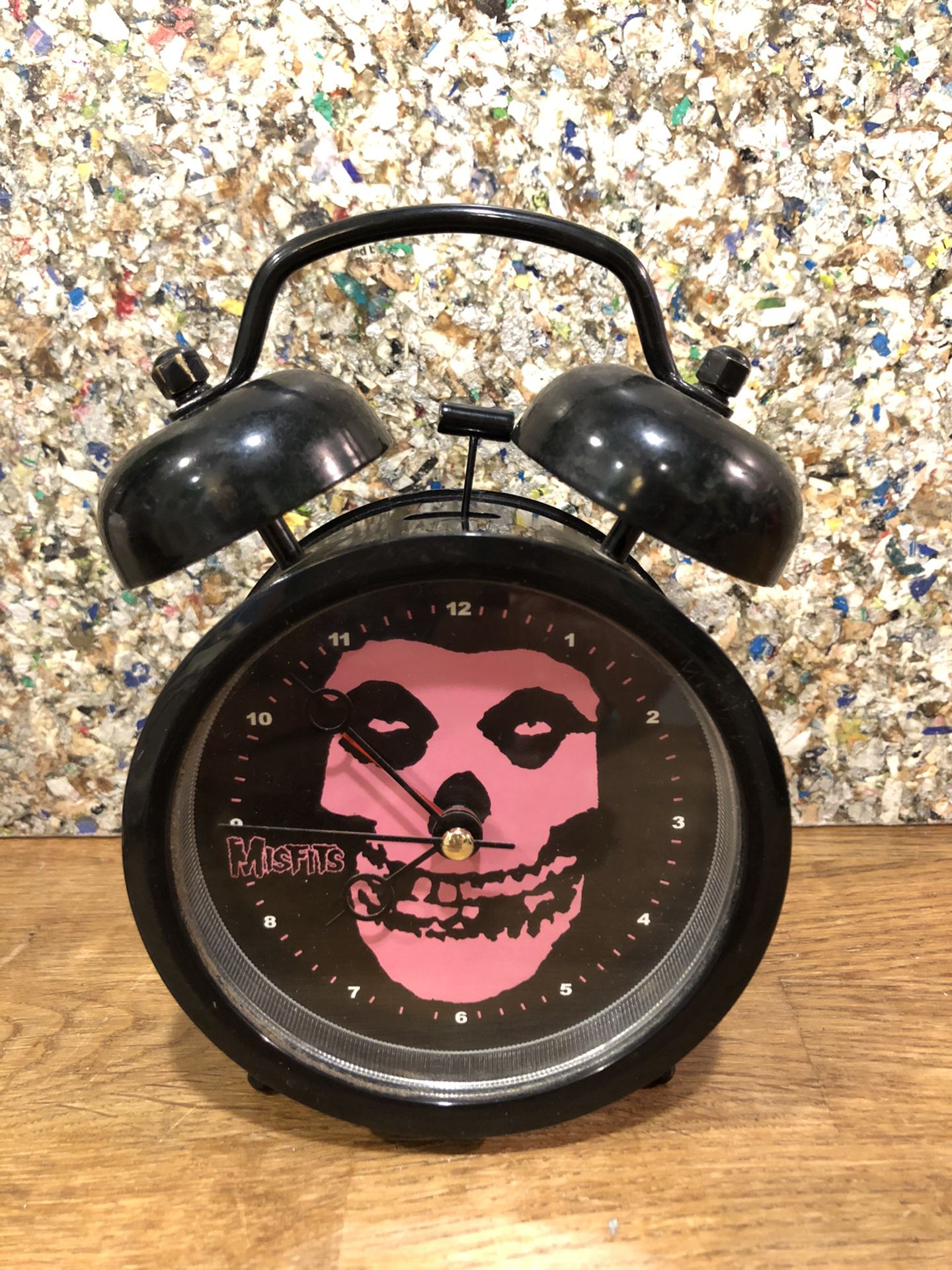 Punk rock wake up call Misfits clock works great with obnoxious bell alarm.