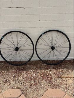Wheel set 700cc QR Disc Brake Like New