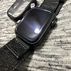 Apple Watch Series 8 45 mm