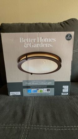 Never Used Oil-Rubbed Bronze Finish Ceiling Light/Nueva y Moderna Luz de Techo