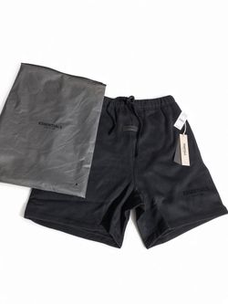 ESSENTIALS STRETCH LIMO SHORTS