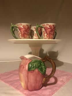 Vintage Floral Cups and Pitcher