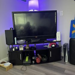 48’ Inch Black Vizio TV + Tv Stand 